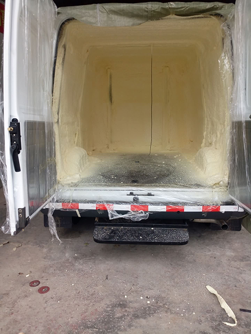 聚氨酯冷藏車保溫噴涂(圖1)